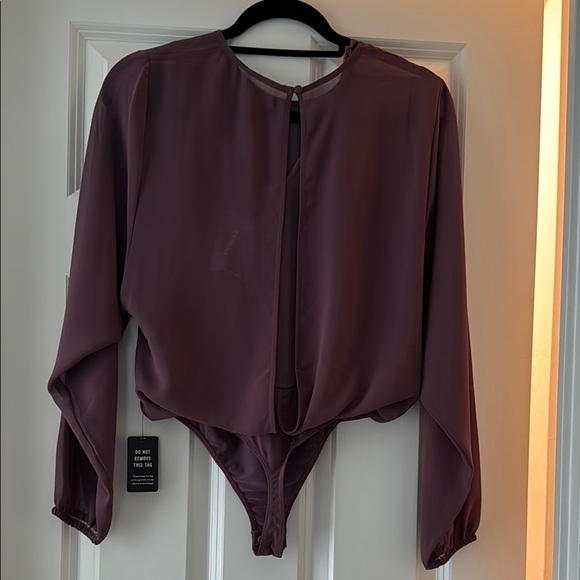 Elegant Mauve Women's Top - Picture 2 of 3